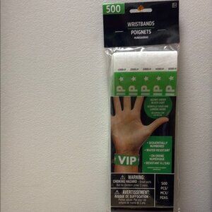 Amscan Green and White VIP Wristbands